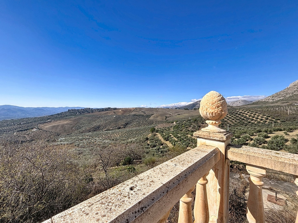 Huis te koop in Periana | 4 slaapkamers H5255137