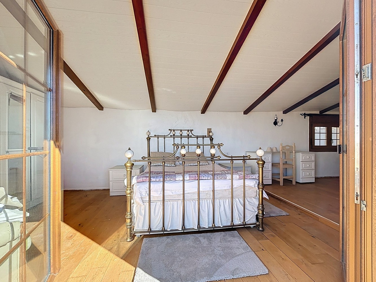 Huis te koop in Periana | 4 slaapkamers H5255137