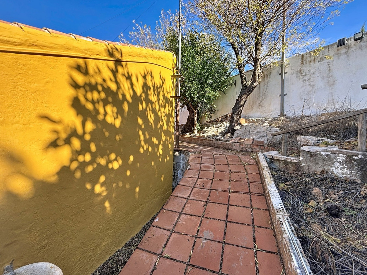 Huis te koop in Periana | 4 slaapkamers H5255137