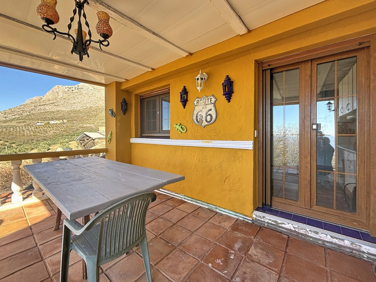 Huis te koop in Periana | 4 slaapkamers H5255137