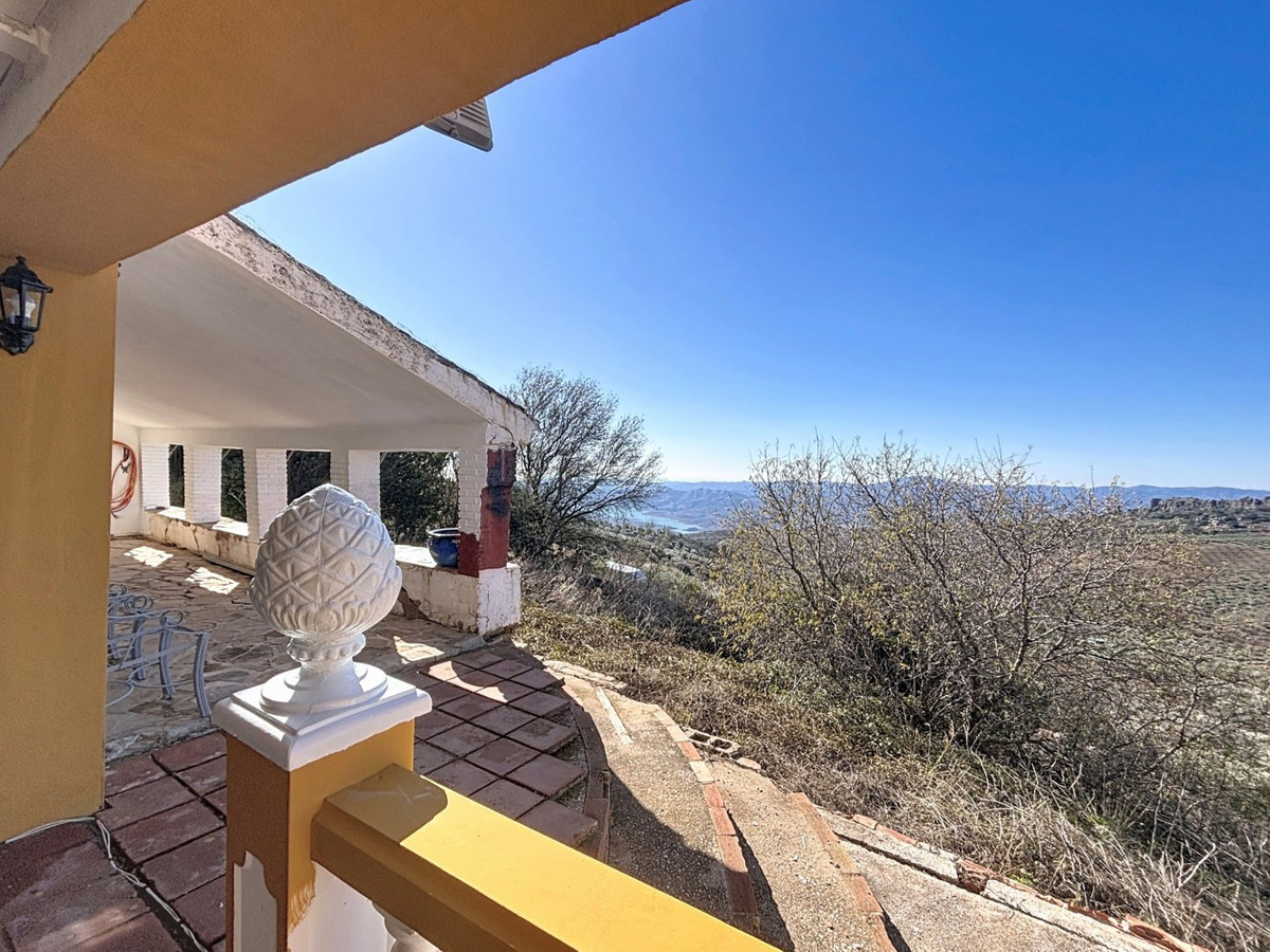 Huis te koop in Periana | 4 slaapkamers H5255137