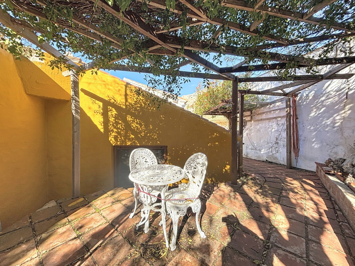 Huis te koop in Periana | 4 slaapkamers H5255137