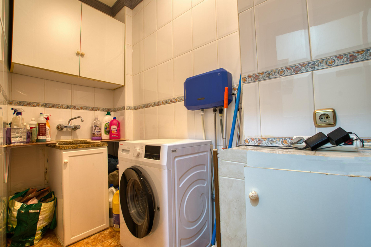 Huis te koop in Periana | 4 slaapkamers H5259586