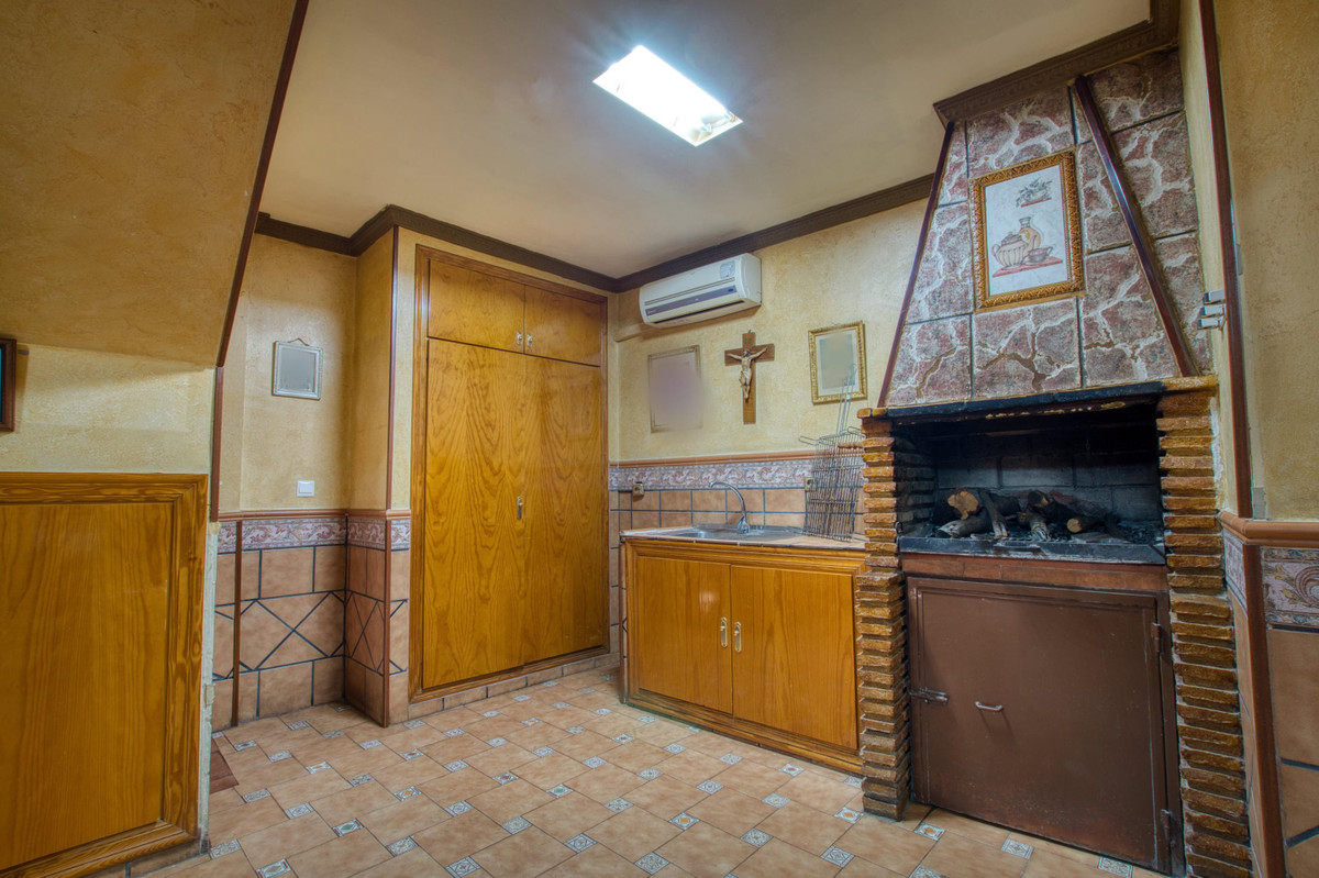 Huis te koop in Periana | 4 slaapkamers H5259586