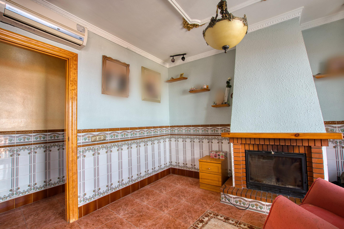 Huis te koop in Periana | 4 slaapkamers H5259586