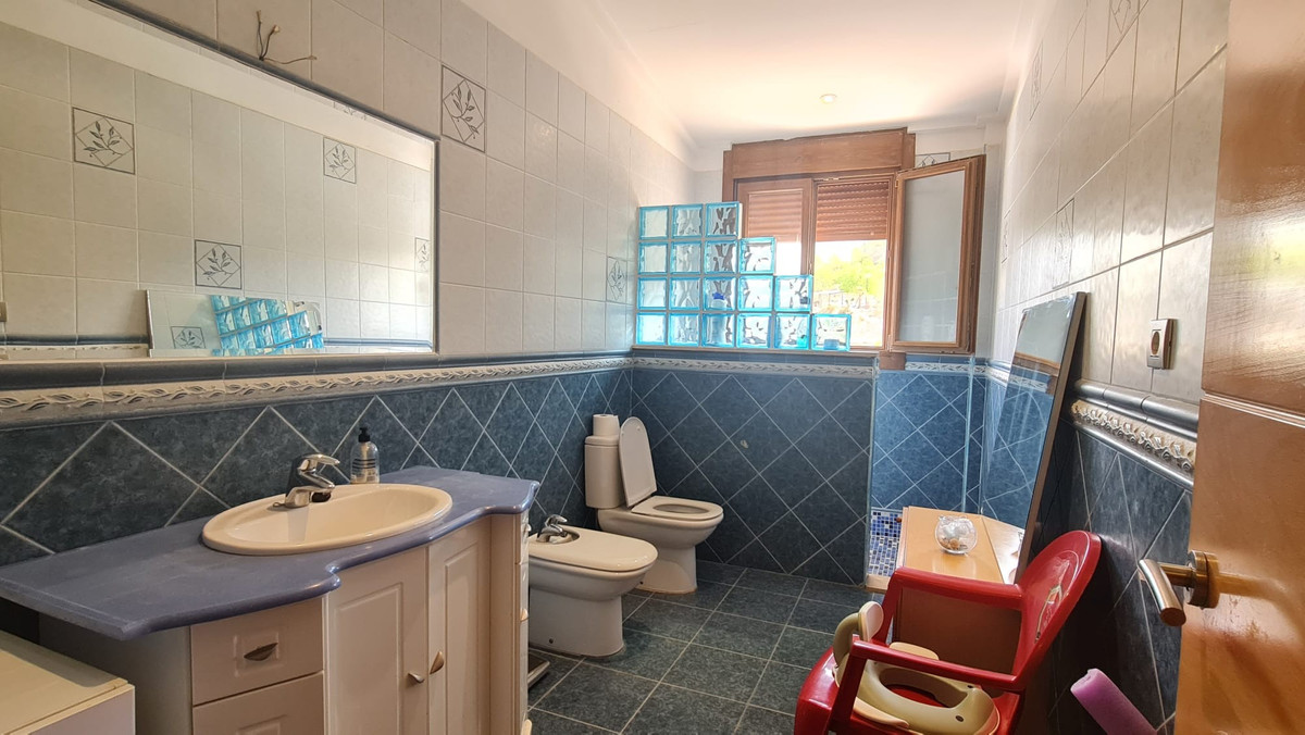 Vrijstaande Villa te koop in Petrer | 4 slaapkamers H5146456