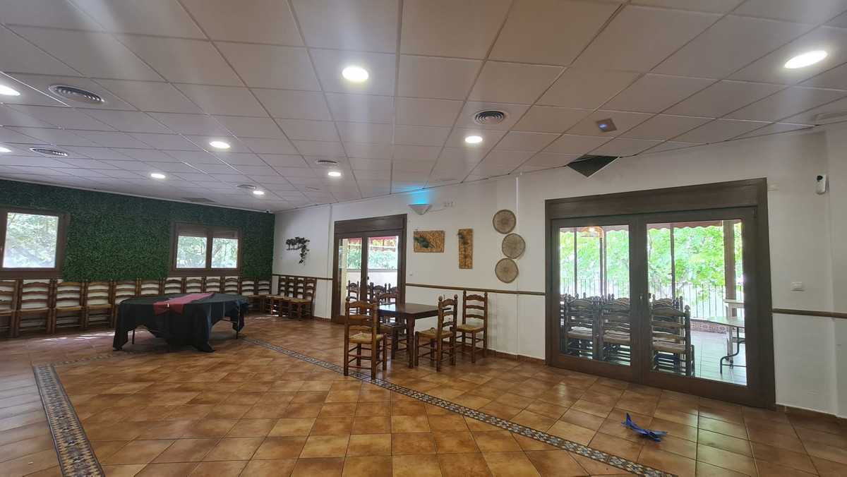 Vrijstaande Villa te koop in Petrer | 4 slaapkamers H5146456