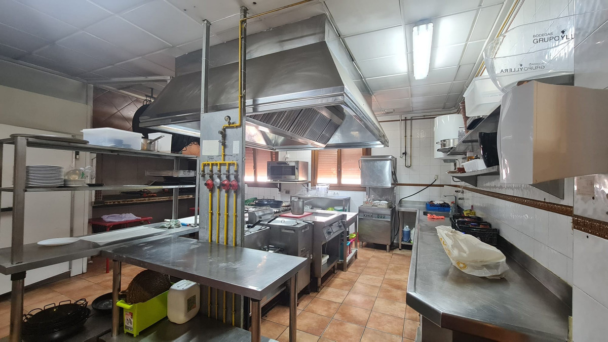 Vrijstaande Villa te koop in Petrer | 4 slaapkamers H5146456