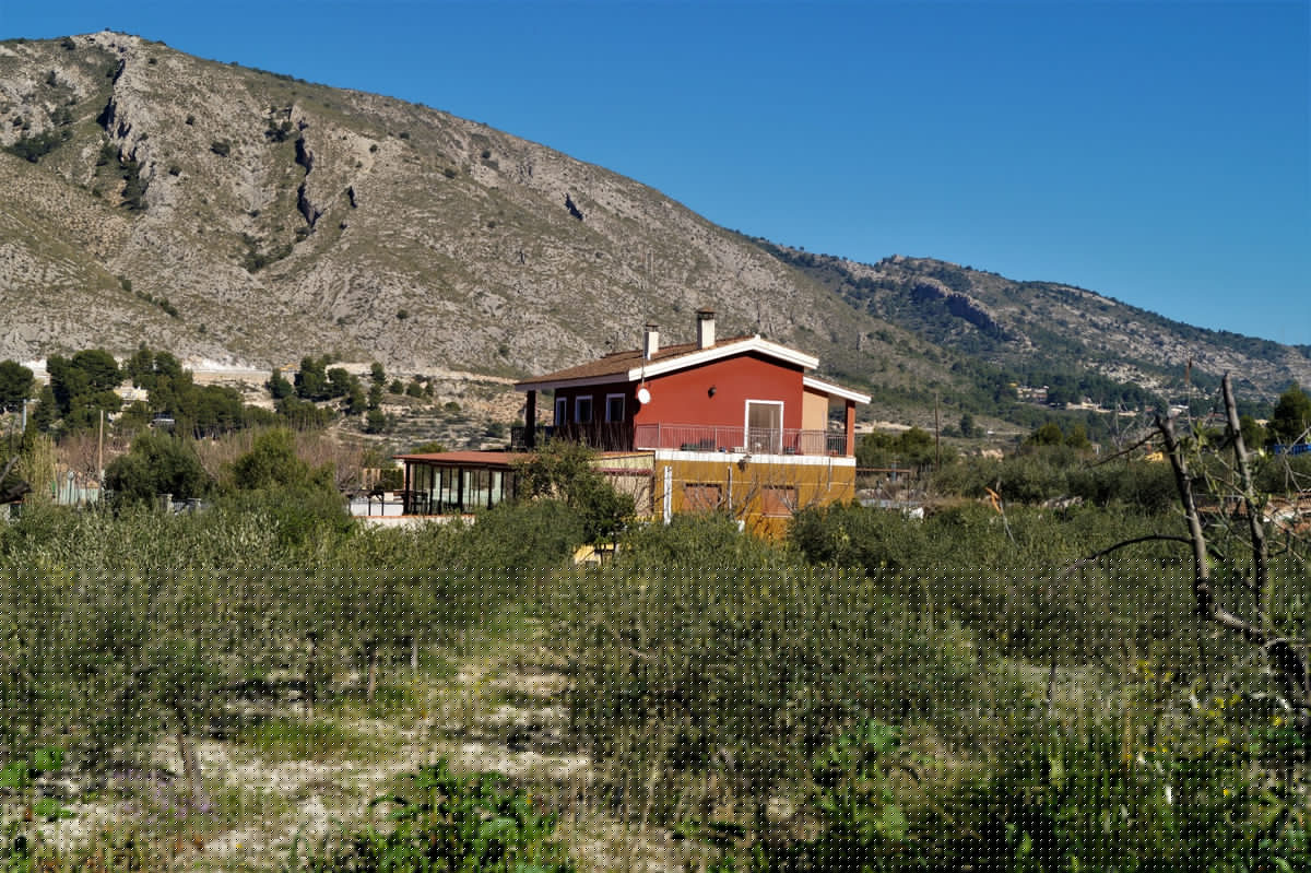 Vrijstaande Villa te koop in Petrer | 4 slaapkamers H5146456