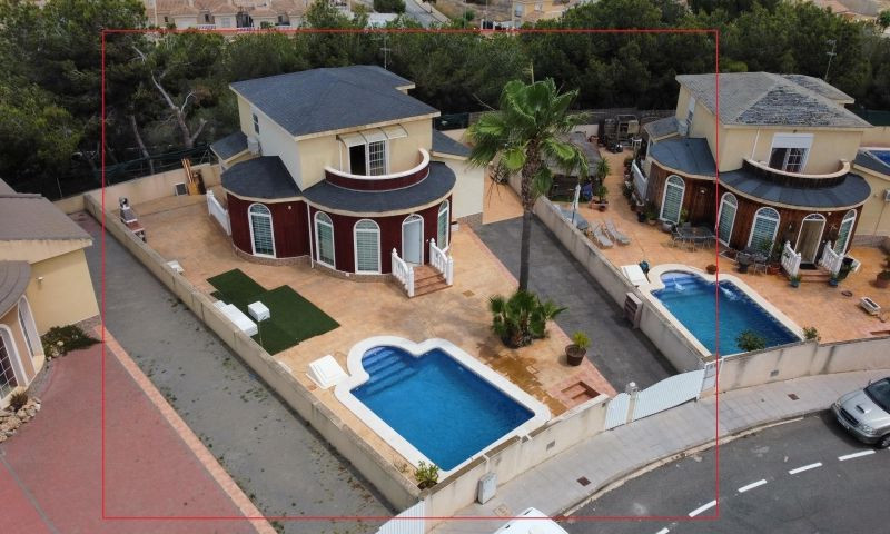 Huis te koop in Pinar de Campoverde | 4 slaapkamers H5174023