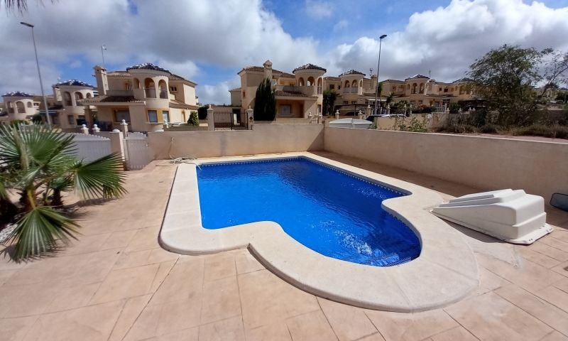 Huis te koop in Pinar de Campoverde | 4 slaapkamers H5174023