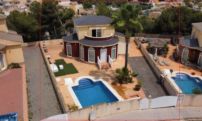 Huis te koop in Pinar de Campoverde | 4 slaapkamers H5174023