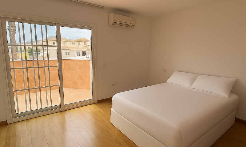 Huis te koop in Pinar de Campoverde | 4 slaapkamers H5174023