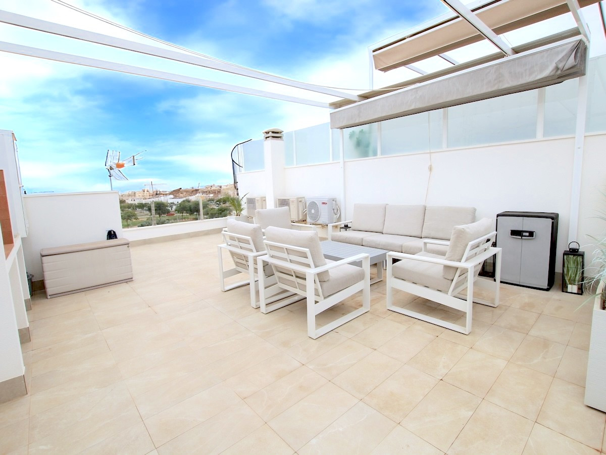 Huis te koop in Pilar de la Horadada | 3 slaapkamers H5325589
