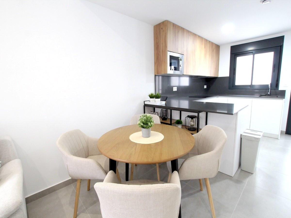 Huis te koop in Pilar de la Horadada | 3 slaapkamers H5325589