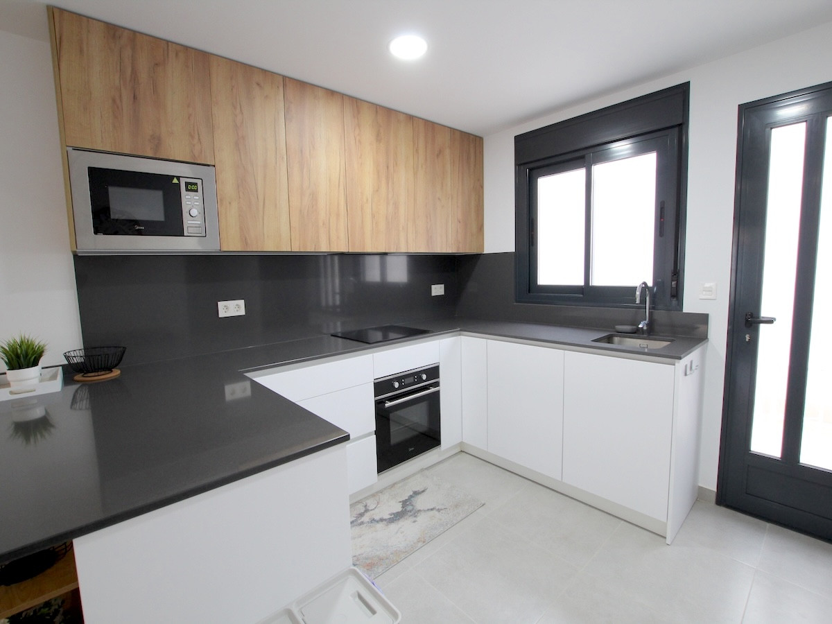 Huis te koop in Pilar de la Horadada | 3 slaapkamers H5325589