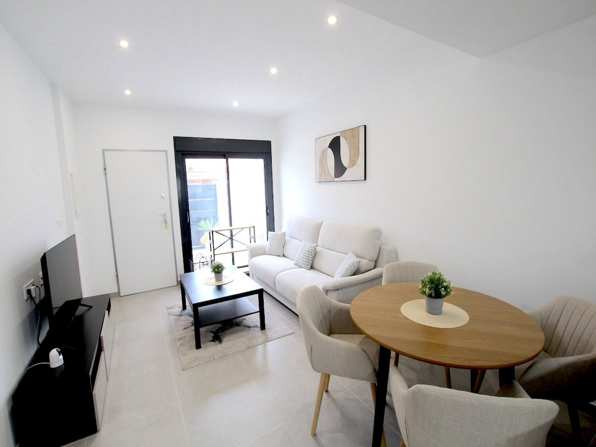 Huis te koop in Pilar de la Horadada | 3 slaapkamers H5325589