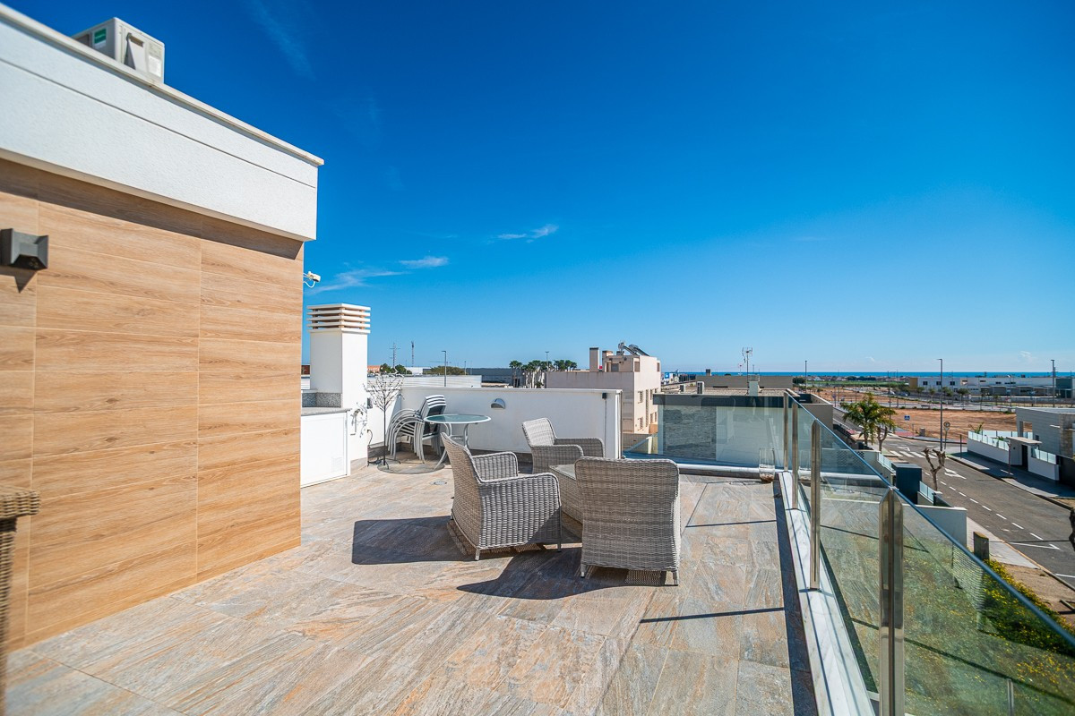 Huis te koop in Pilar de la Horadada | 3 slaapkamers H5333995