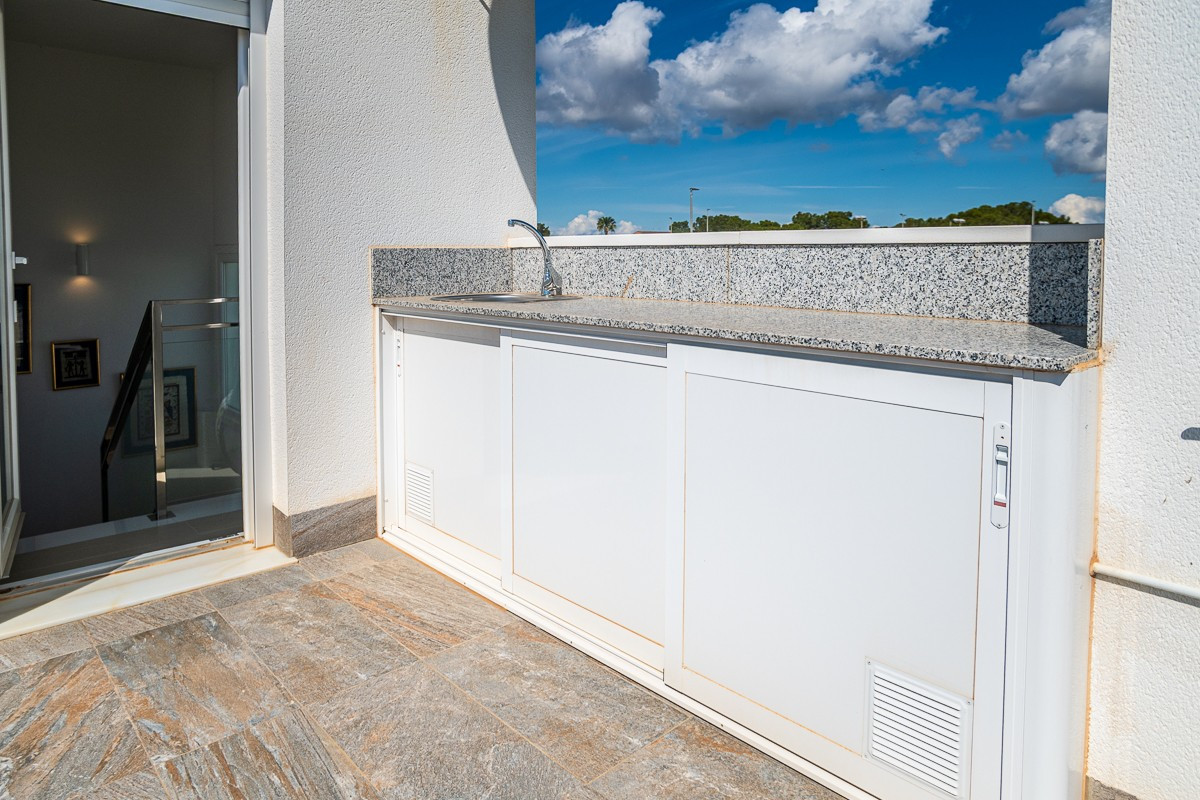 Huis te koop in Pilar de la Horadada | 3 slaapkamers H5333995