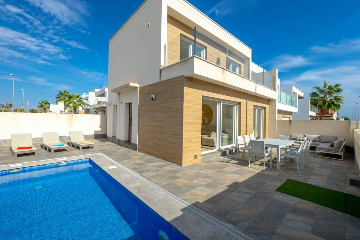 Appartement te koop in Pilar de la Horadada | 3 slaapkamers H5453560