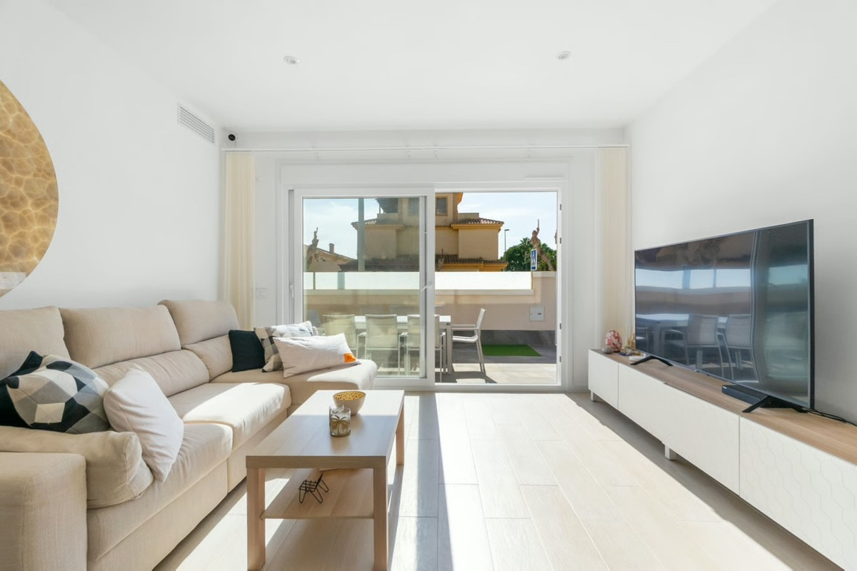 Appartement te koop in Pilar de la Horadada | 3 slaapkamers H5453560