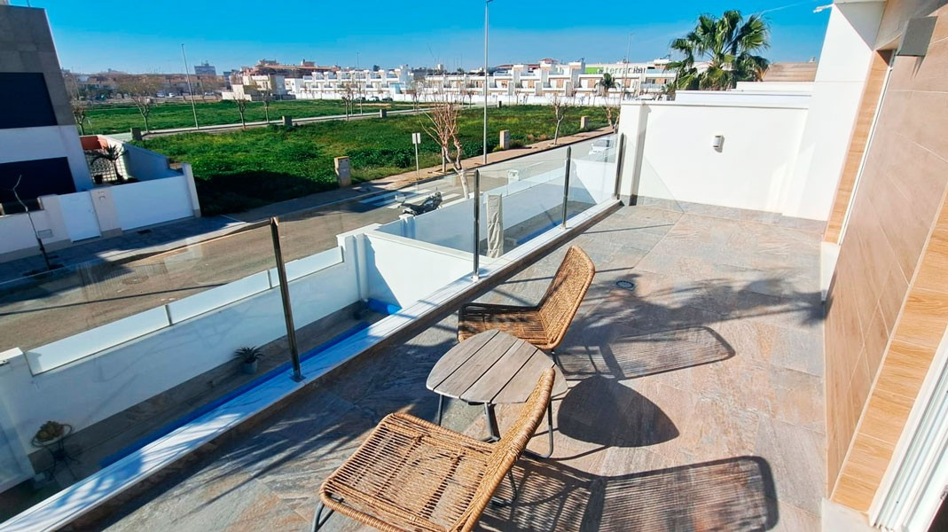 Huis te koop in Pilar de la Horadada | 3 slaapkamers H5486809