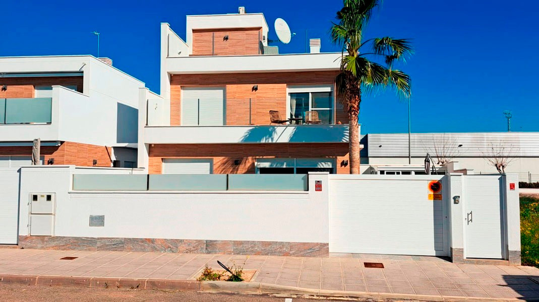 Huis te koop in Pilar de la Horadada | 3 slaapkamers H5486809