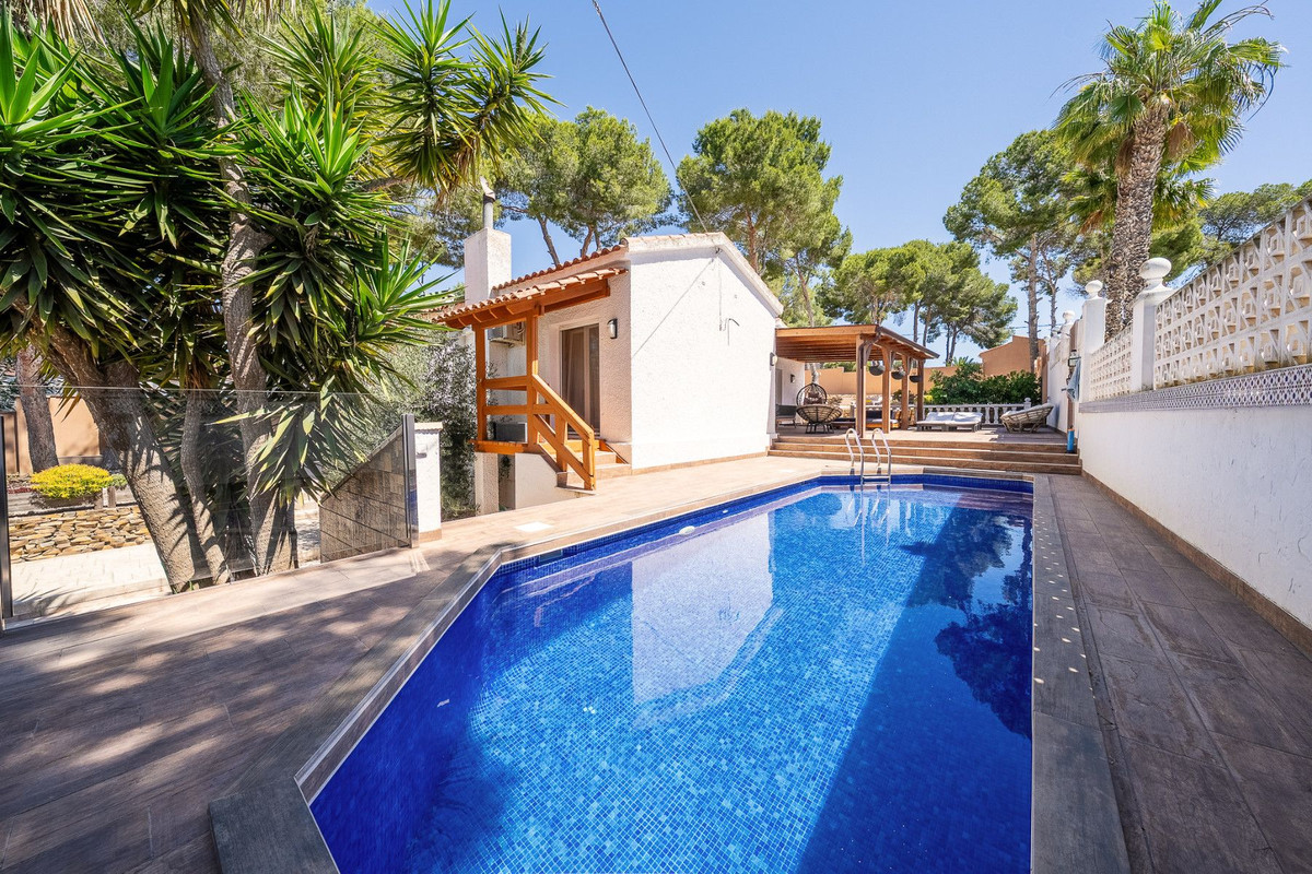 Huis te koop in Pilar de la Horadada | 4 slaapkamers H5495689