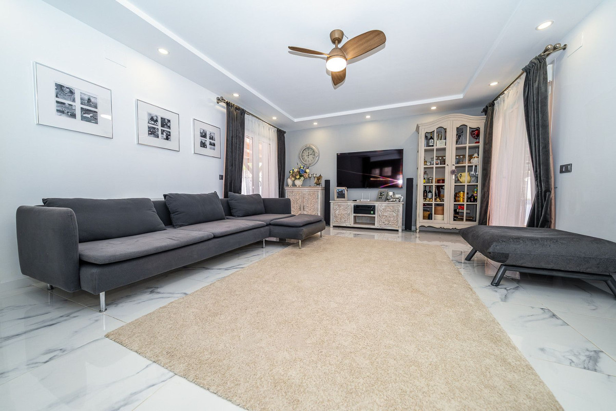 Huis te koop in Pilar de la Horadada | 4 slaapkamers H5495689