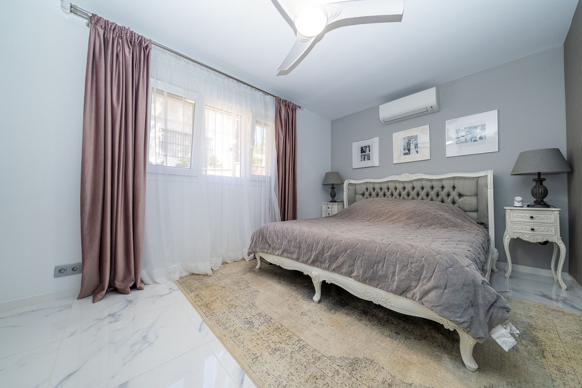 Huis te koop in Pilar de la Horadada | 4 slaapkamers H5495689