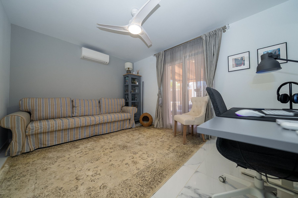 Huis te koop in Pilar de la Horadada | 4 slaapkamers H5495689