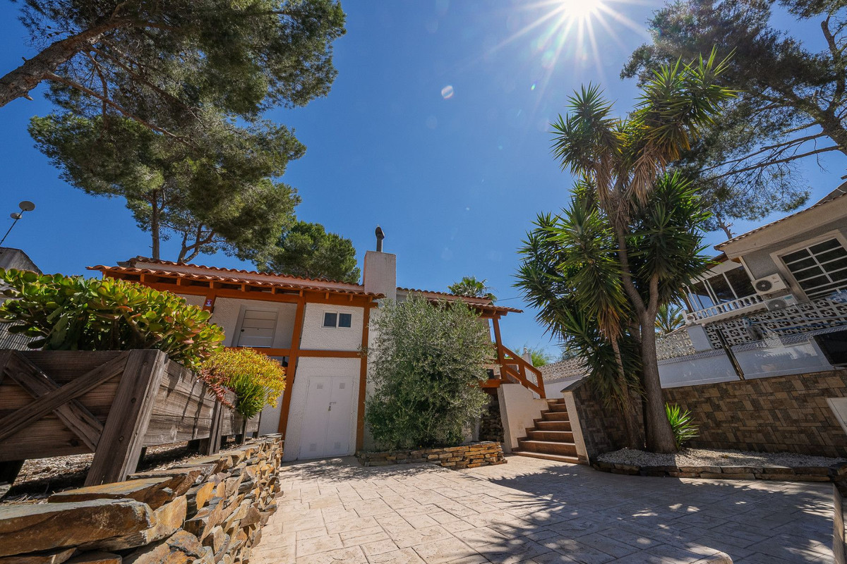 Huis te koop in Pilar de la Horadada | 4 slaapkamers H5495689