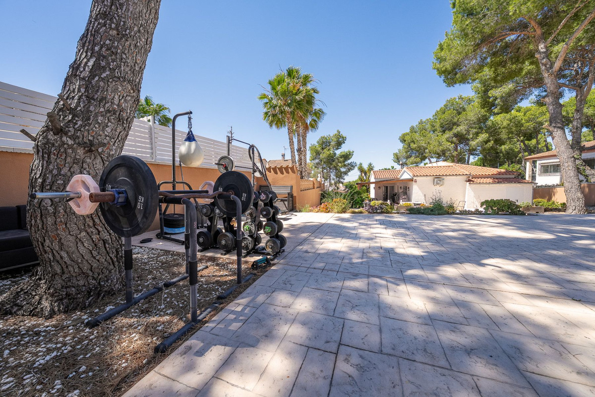 Huis te koop in Pilar de la Horadada | 4 slaapkamers H5495689