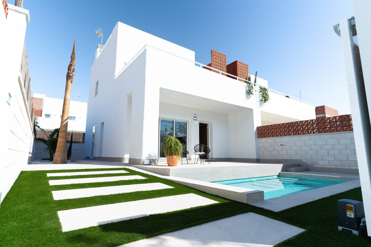 Huis te koop in Pilar de la Horadada | 3 slaapkamers H5516317