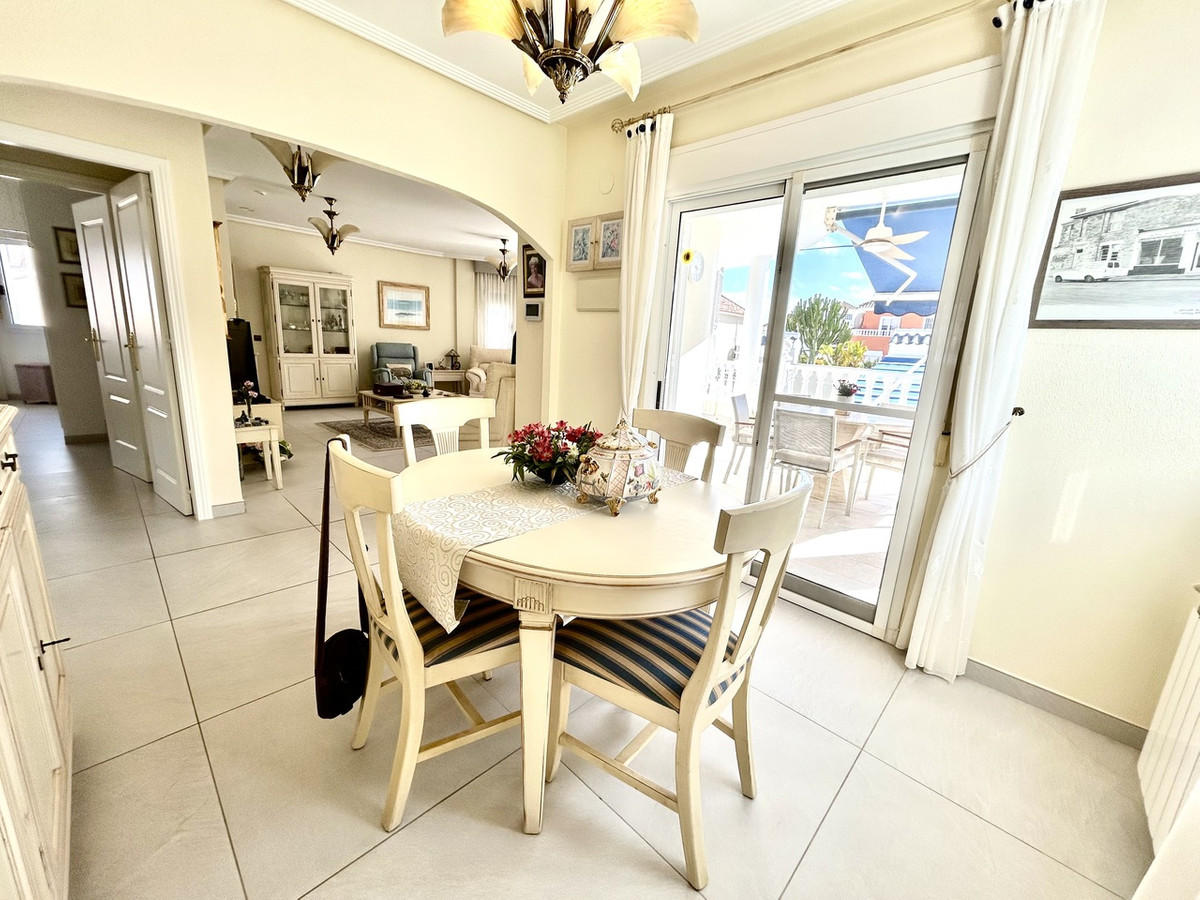 Huis te koop in Pinar de Campoverde | 4 slaapkamers H5346793