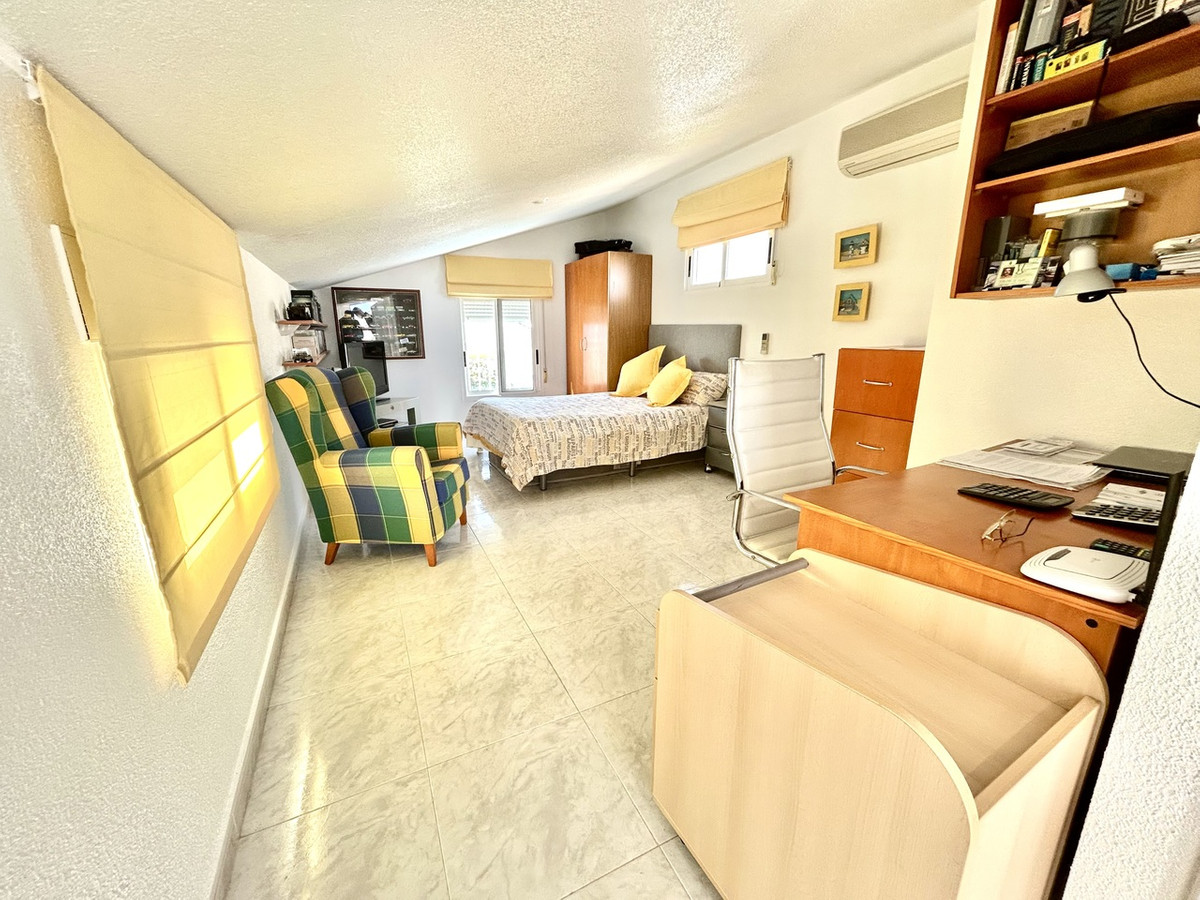 Huis te koop in Pinar de Campoverde | 4 slaapkamers H5346793