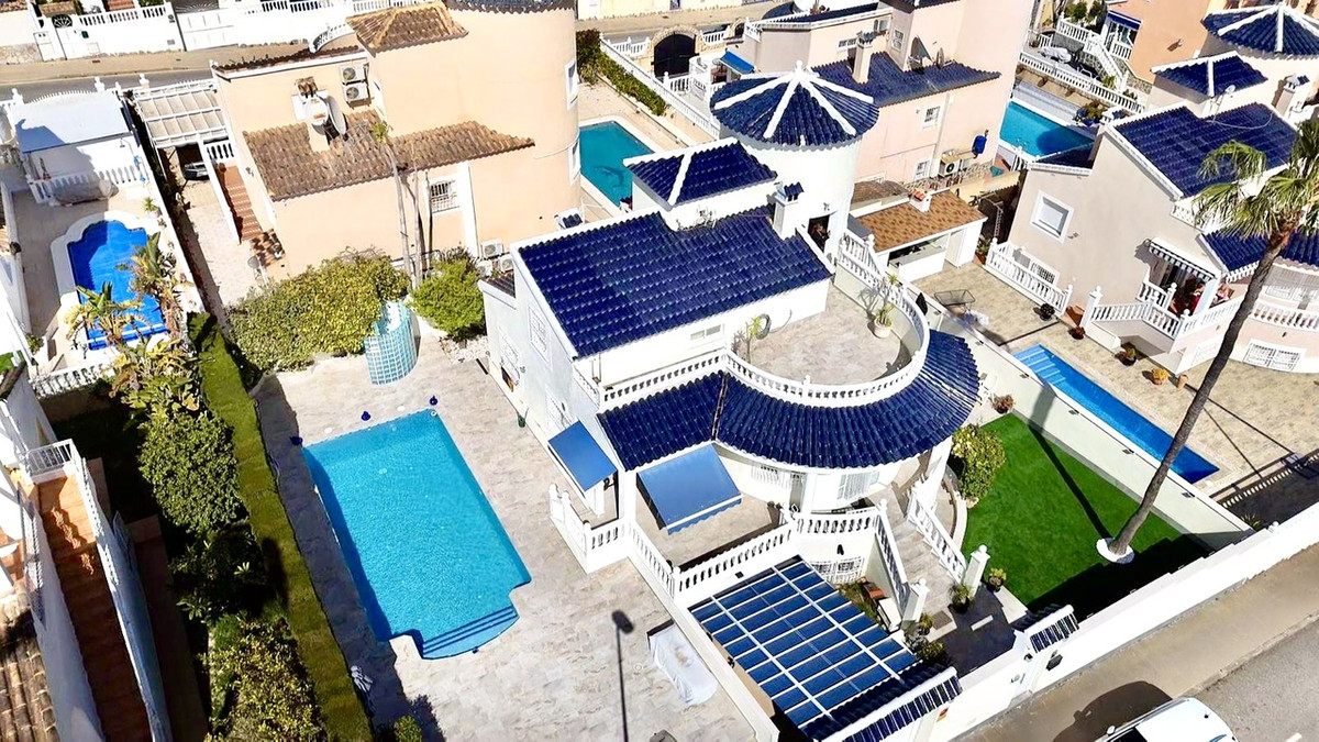 Huis te koop in Pinar de Campoverde | 4 slaapkamers H5346793