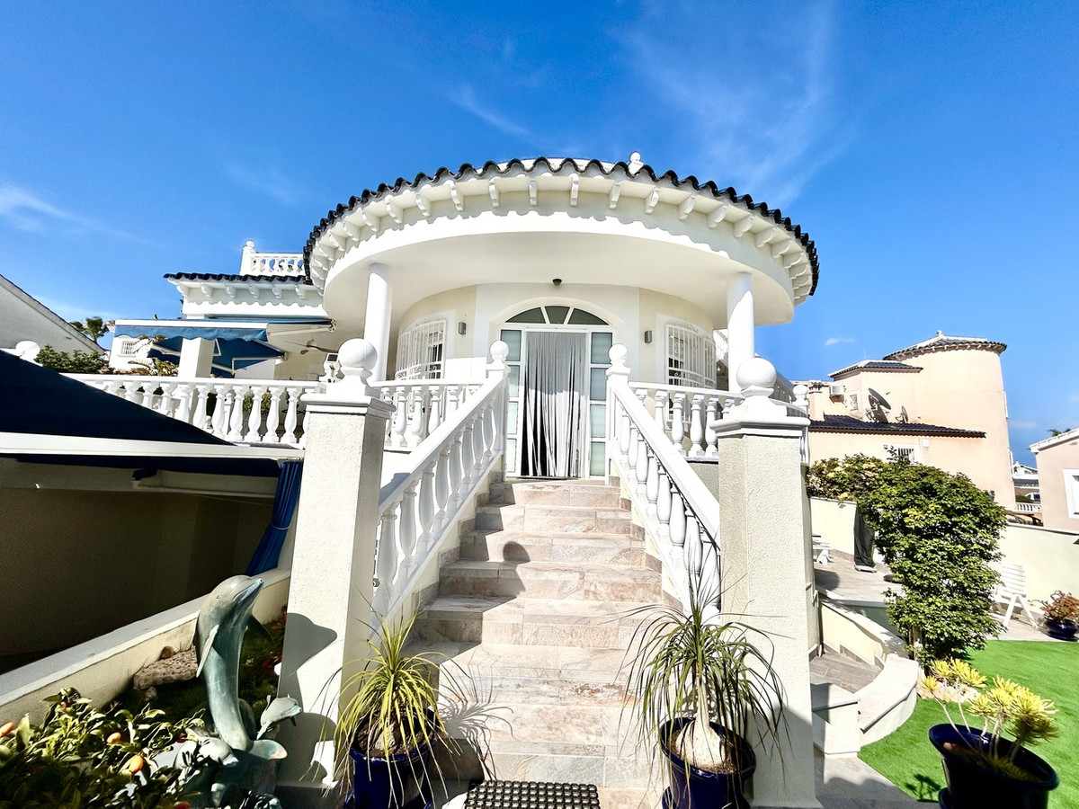 Huis te koop in Pinar de Campoverde | 4 slaapkamers H5346793