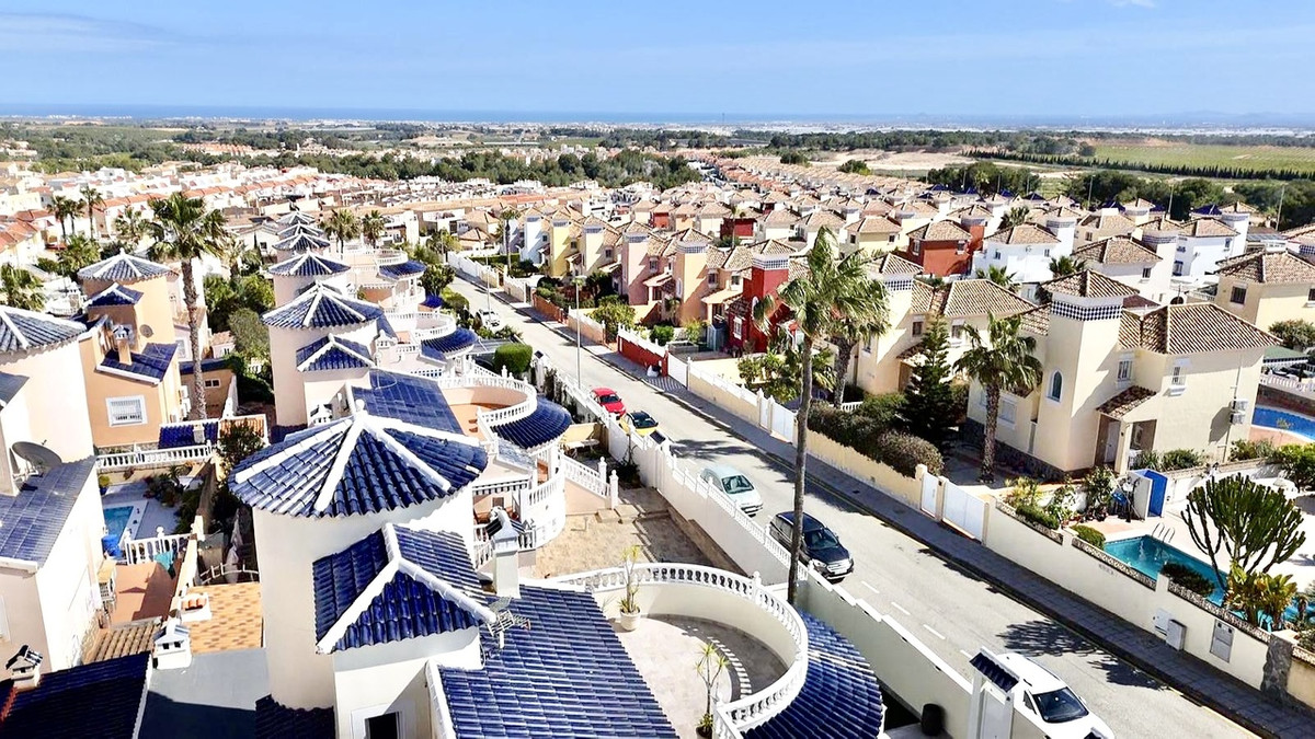 Huis te koop in Pinar de Campoverde | 4 slaapkamers H5346793