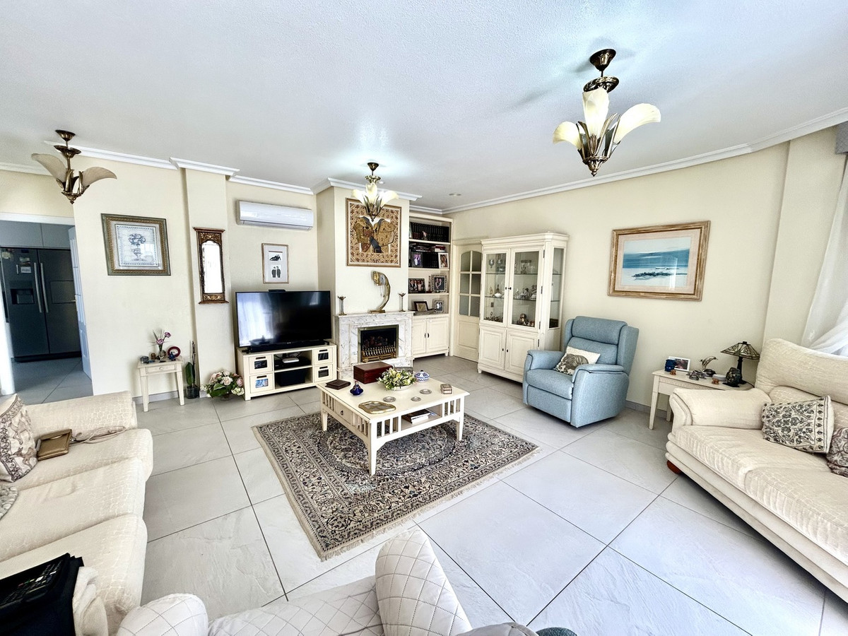 Huis te koop in Pinar de Campoverde | 4 slaapkamers H5346793