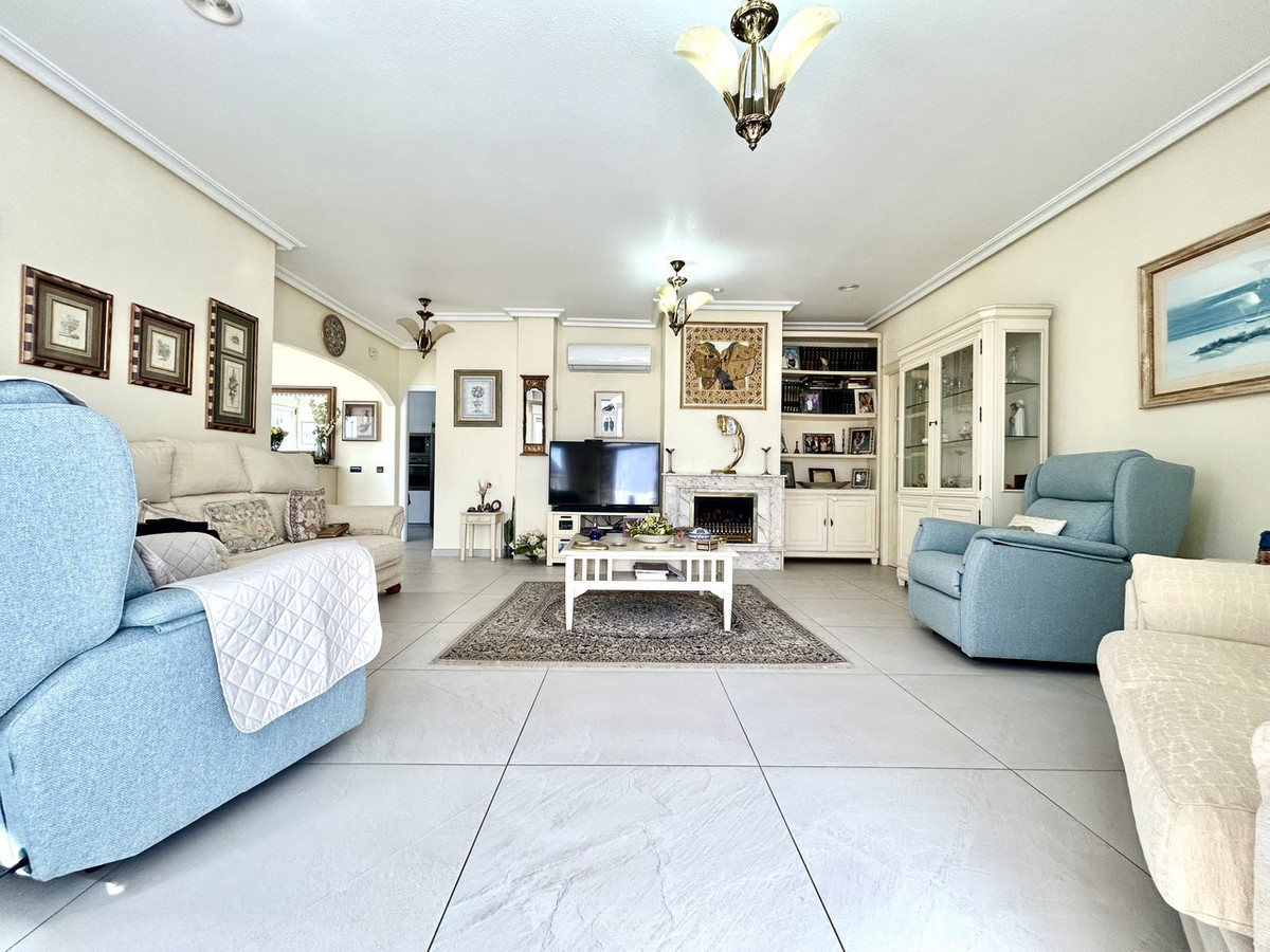 Huis te koop in Pinar de Campoverde | 4 slaapkamers H5346793