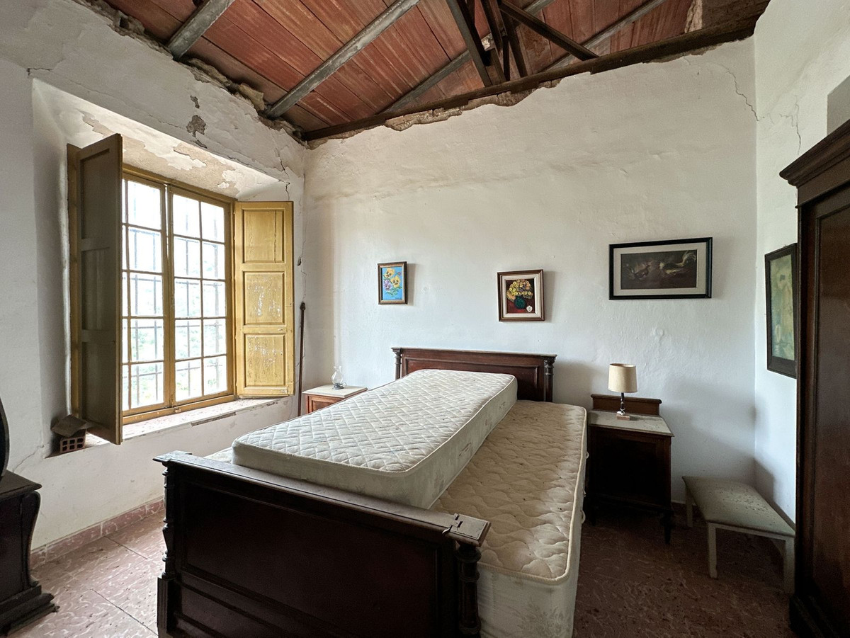 Property main view 77