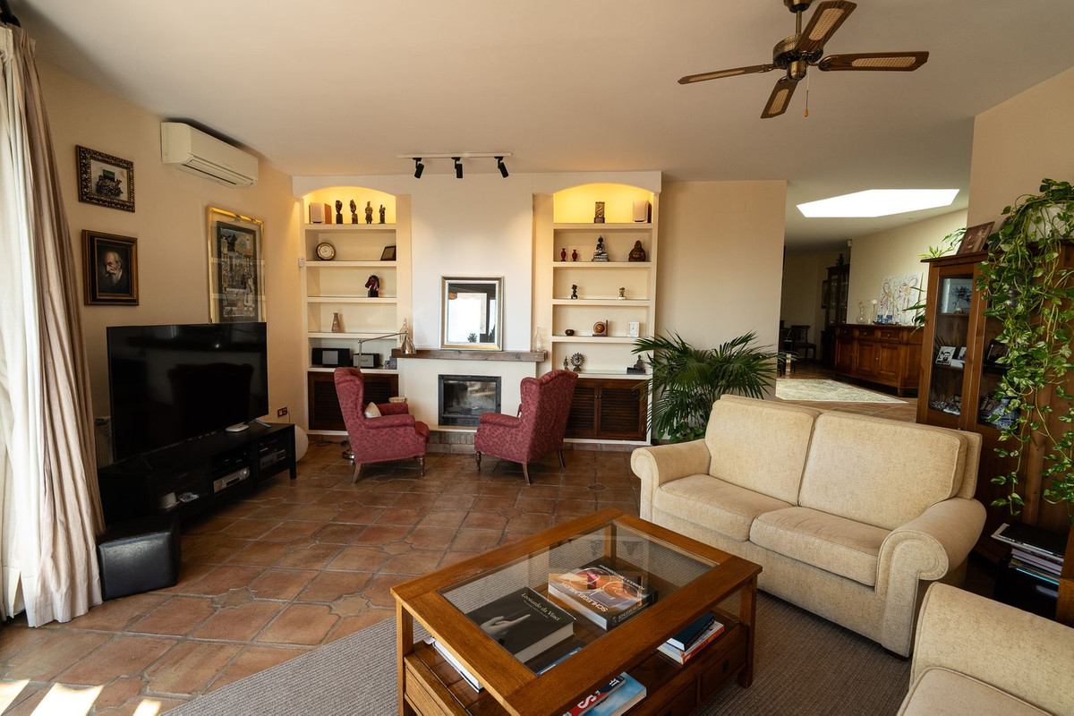 Huis te koop in Pinares de San Antón | 5 slaapkamers H5056297