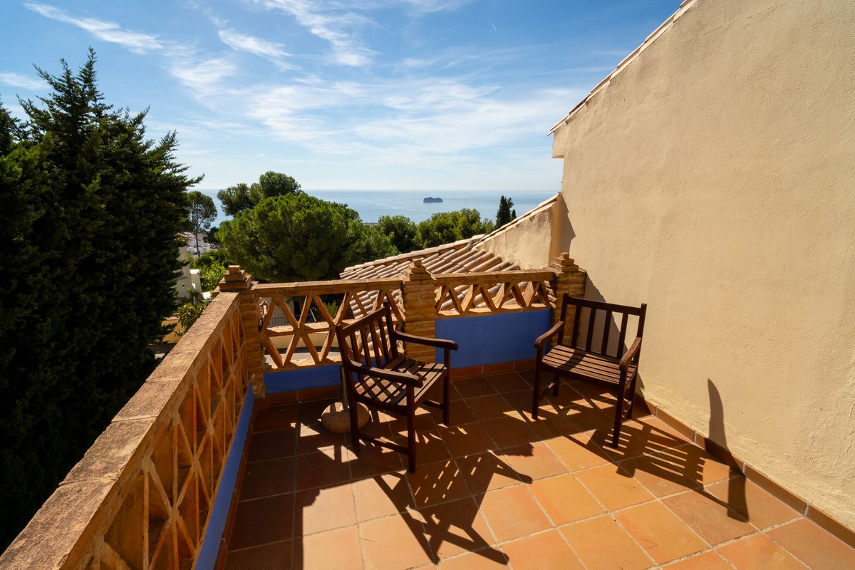 Huis te koop in Pinares de San Antón | 5 slaapkamers H5056297