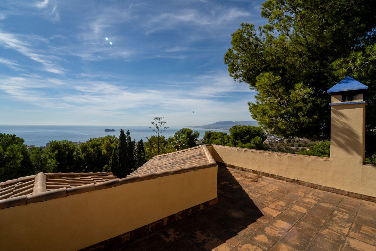 Huis te koop in Pinares de San Antón | 5 slaapkamers H5056297