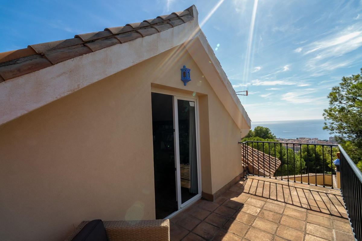 Huis te koop in Pinares de San Antón | 5 slaapkamers H5056297