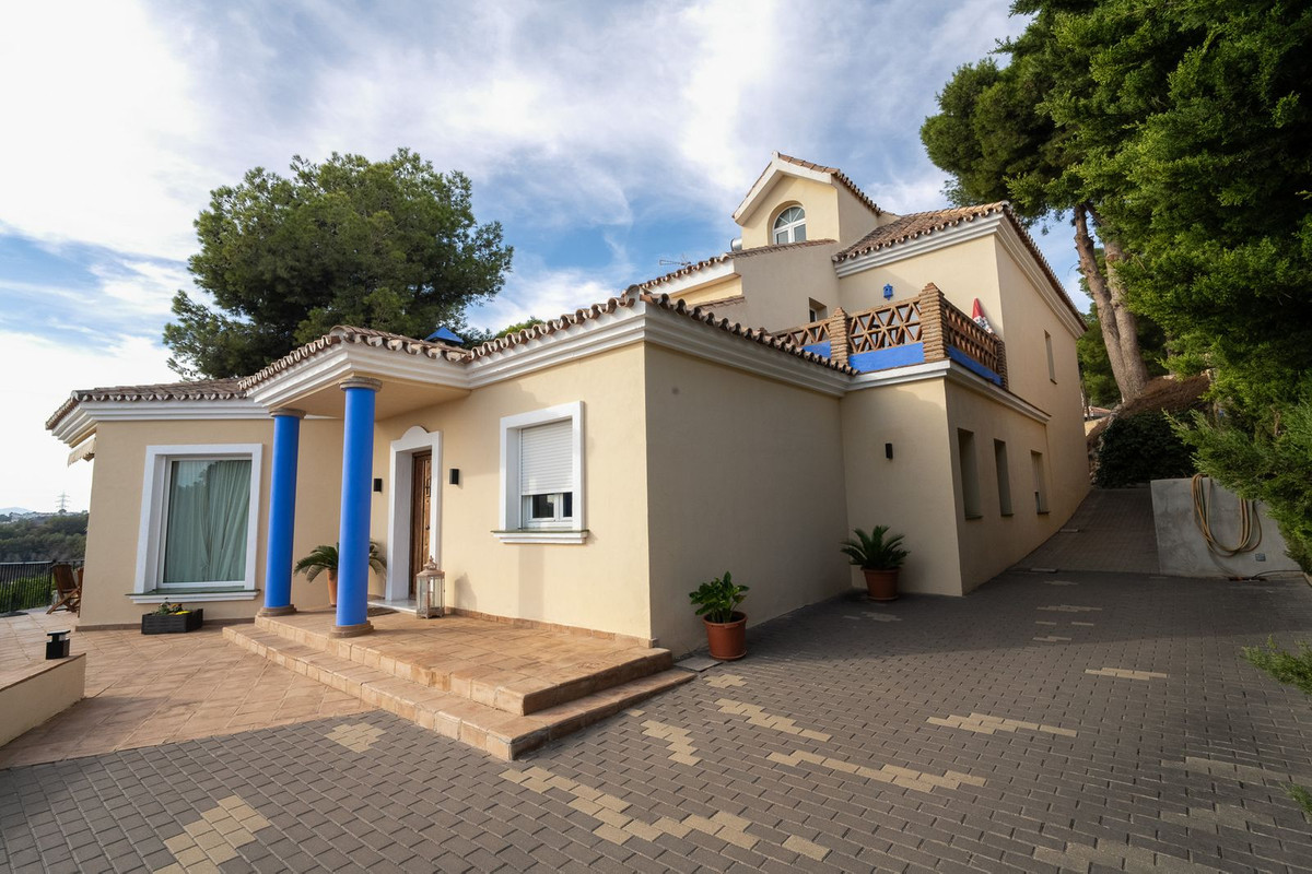 Huis te koop in Pinares de San Antón | 5 slaapkamers H5056297