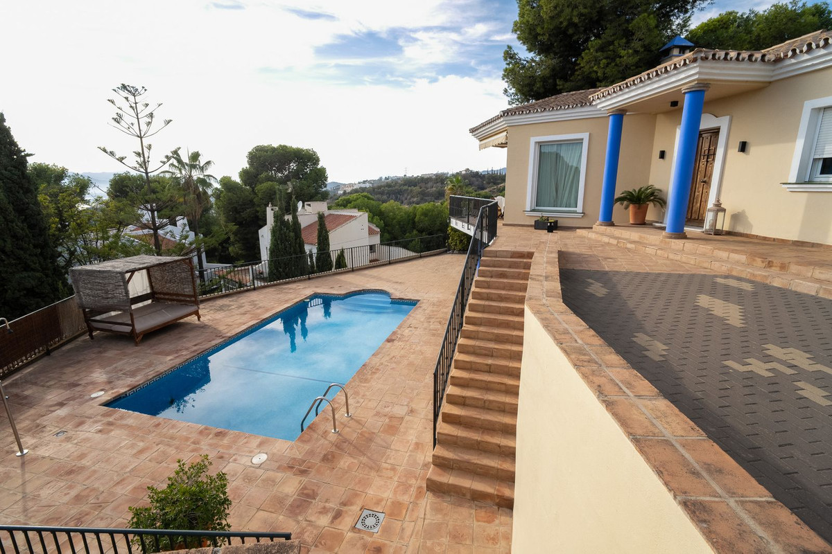 Huis te koop in Pinares de San Antón | 5 slaapkamers H5056297