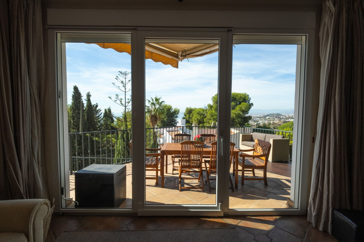 Huis te koop in Pinares de San Antón | 5 slaapkamers H5056297