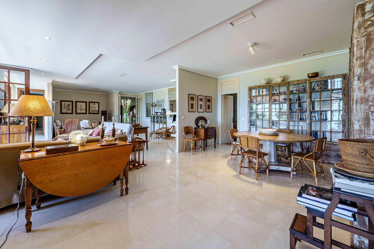 Huis te koop in Pinares de San Antón | 5 slaapkamers H5073520